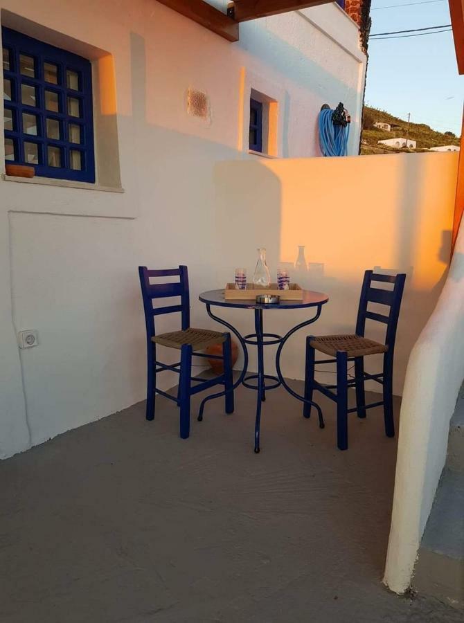 סנטוריני Kampanelia Village Suites מראה חיצוני תמונה