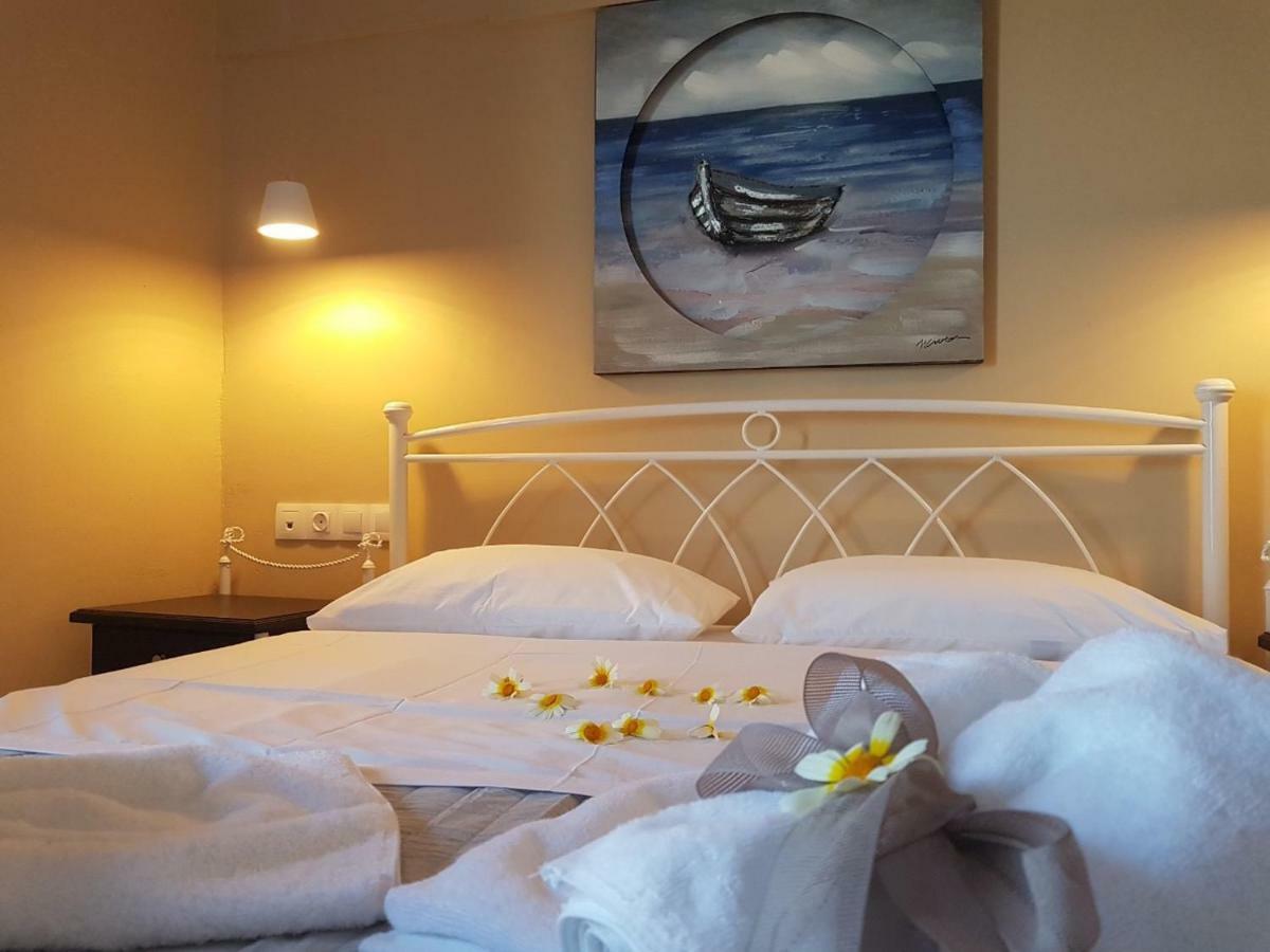 סנטוריני Kampanelia Village Suites מראה חיצוני תמונה