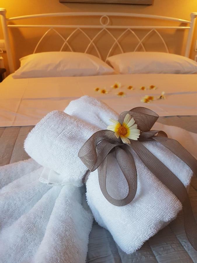 סנטוריני Kampanelia Village Suites מראה חיצוני תמונה