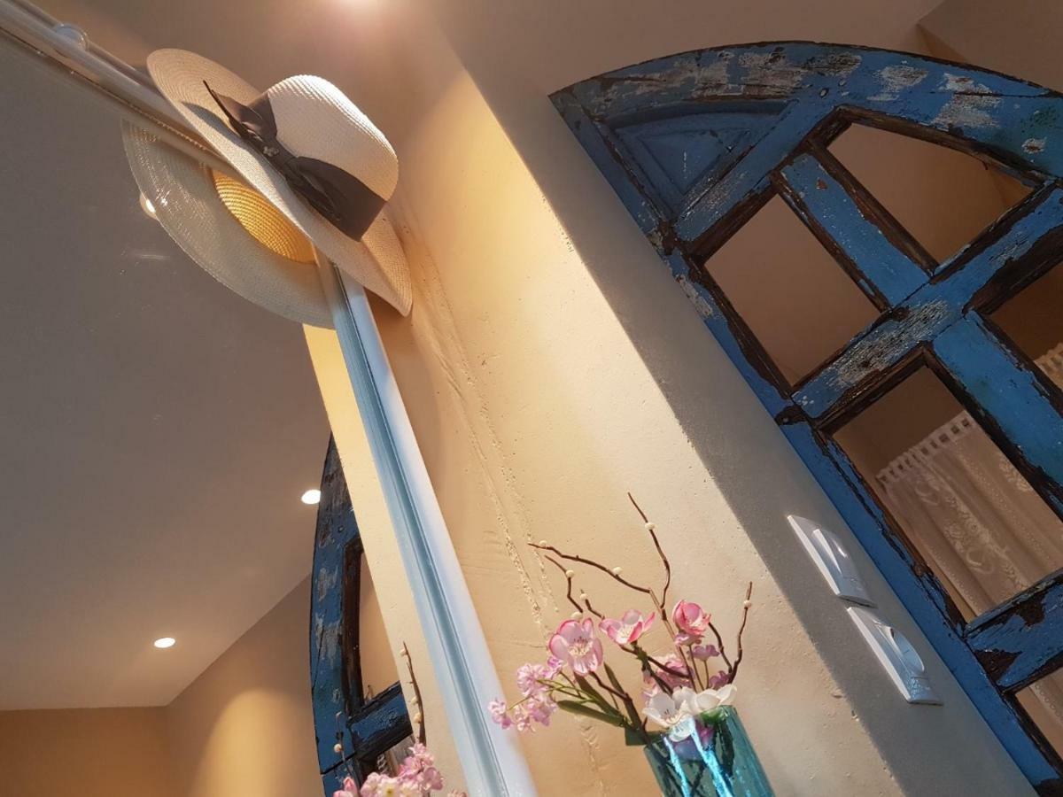 סנטוריני Kampanelia Village Suites מראה חיצוני תמונה