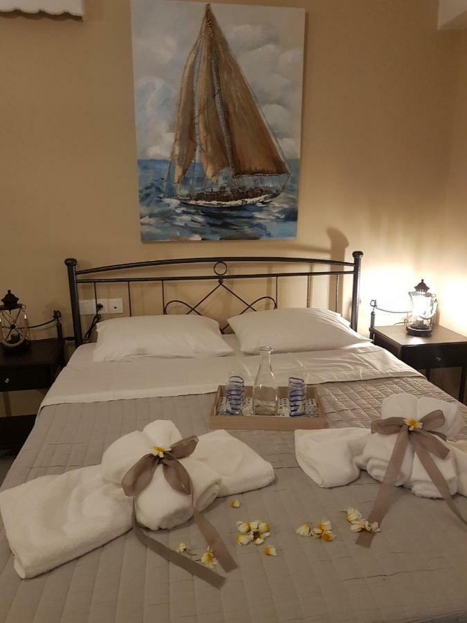 סנטוריני Kampanelia Village Suites מראה חיצוני תמונה